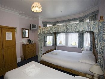Avalon Guest Accommodation Грейт-Ярмут Экстерьер фото